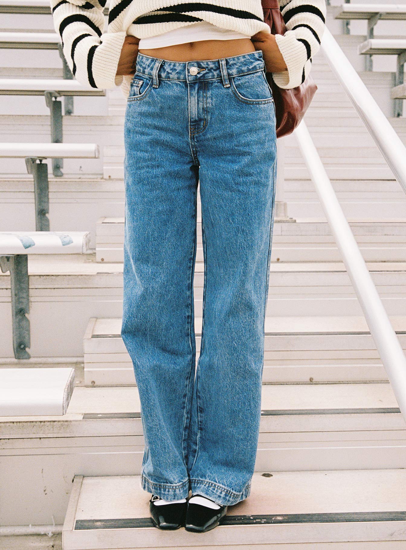 Jankins Low Rise Straight Leg Jeans Mid Wash