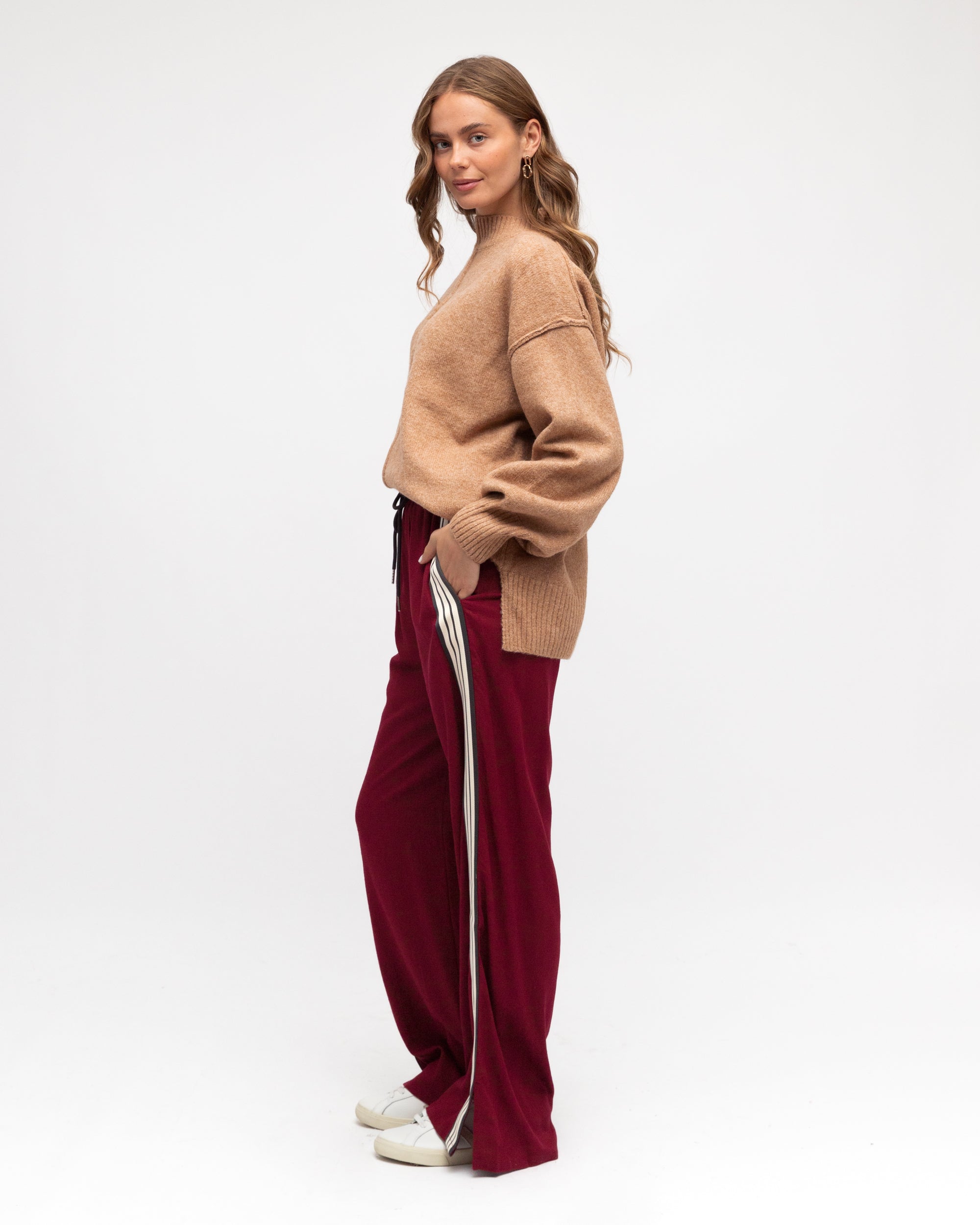 Iverie Pants - Maroon Multi