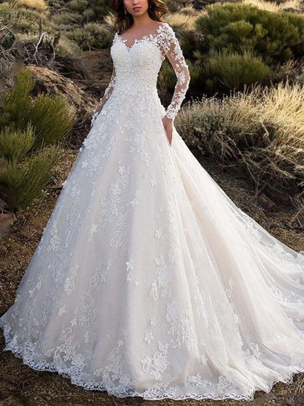Women's Elegant Lace Detailed Wedding Dress With Voluminous Skirt ¨C Princess Bridal Gown