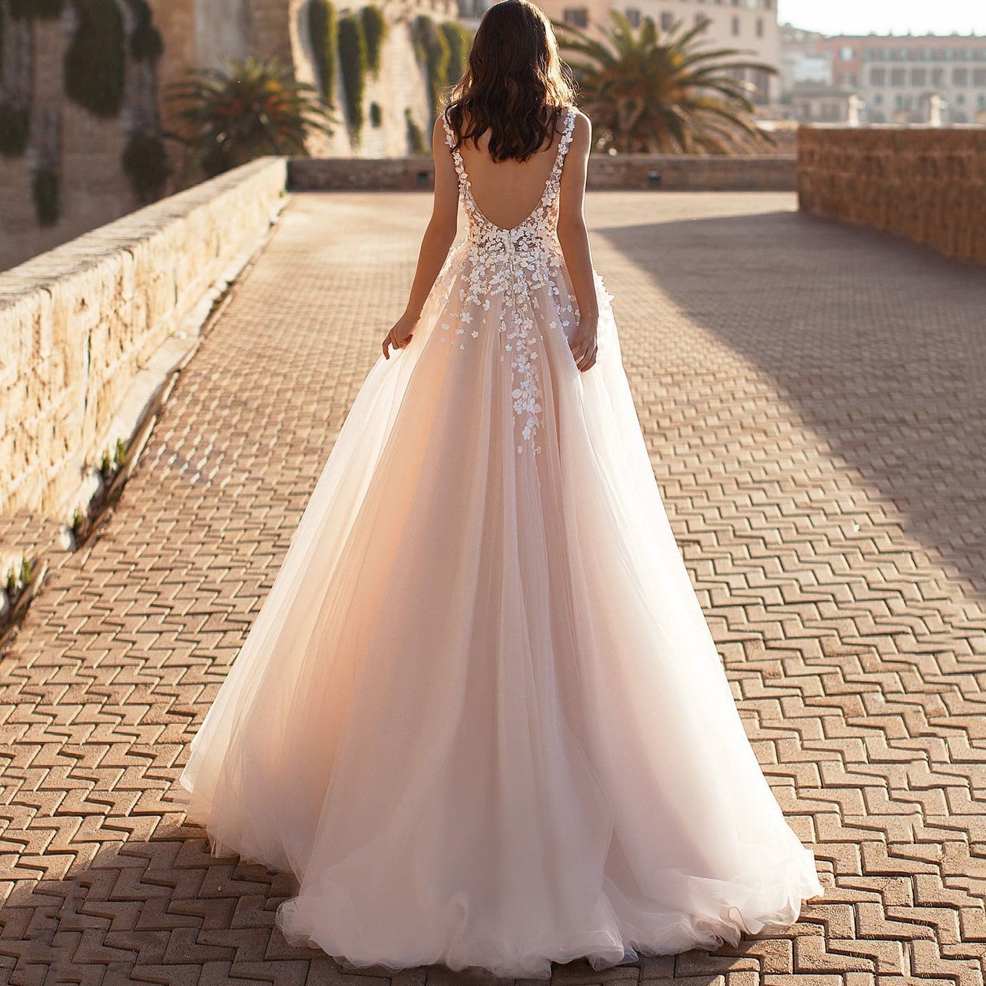 Women's Graceful V-Neck Floral Detail Wedding Dress ¨C Romantic Bridal Gown