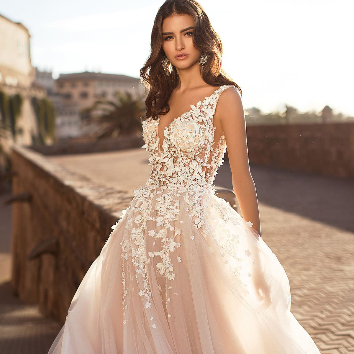 Women's Graceful V-Neck Floral Detail Wedding Dress ¨C Romantic Bridal Gown