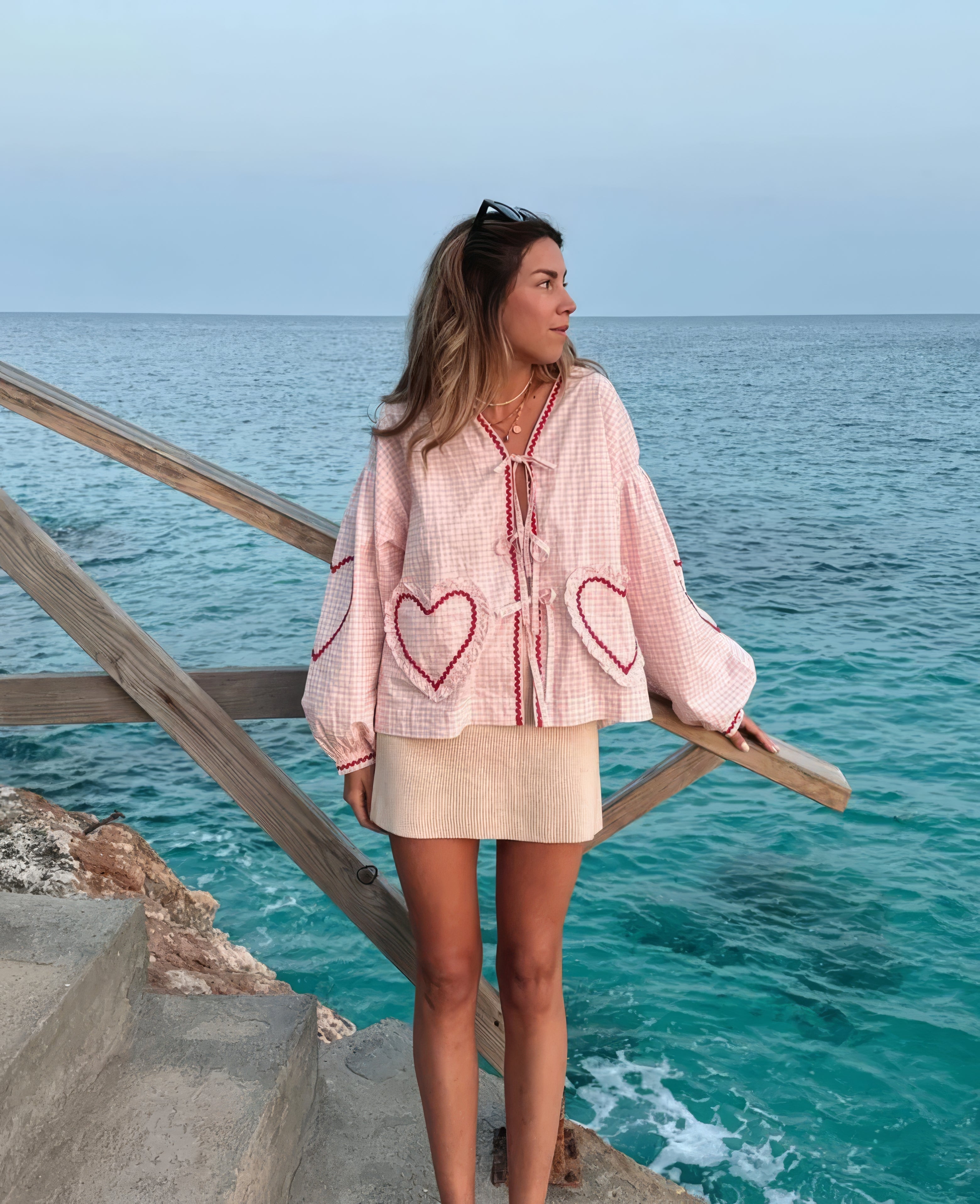 Trendy Summer Top with Heart Print ¨C Lightweight and Stylish Women's Blouse